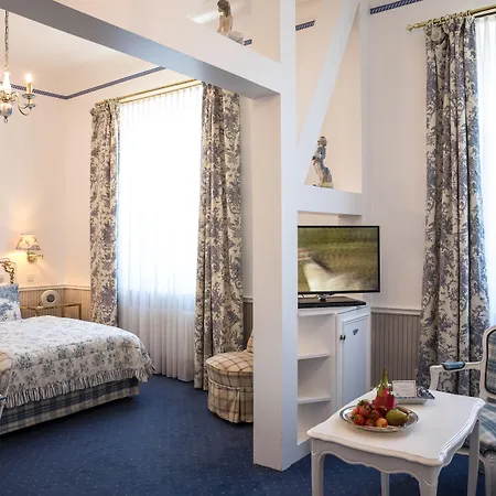 Hotel Der Kleine Prinz 4*